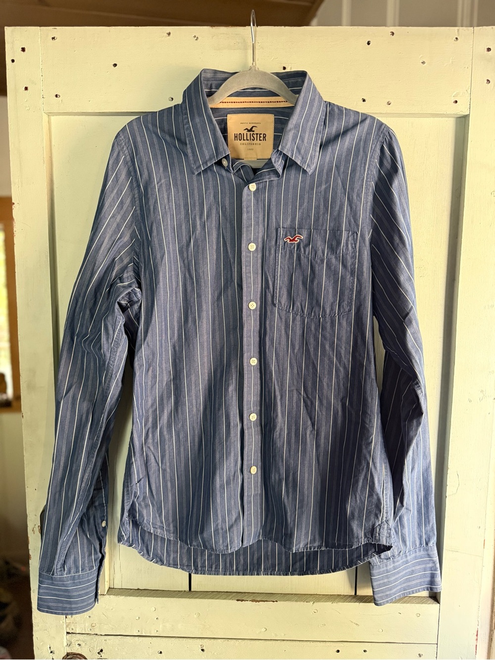 Hollister Men’s Navy Blue Pinstripe Button-Down Shirt